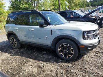 2023 ford bronco OUTER BANKS in Gray - Front Three-Quarter View - BidGoDrive Inventory