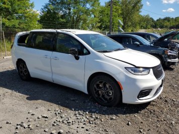 2024 chrysler pacifica HYBRID SELECT in White - Front Three-Quarter View - BidGoDrive Inventory