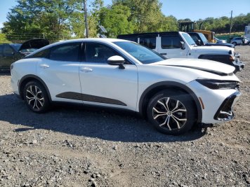2023 toyota crown XLE in White - Front Three-Quarter View - BidGoDrive Inventory