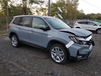 2025 honda passport EXL in Gray - Front Three-Quarter View - BidGoDrive Inventory