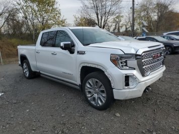 2021 gmc sierra DENALI in White - Front Three-Quarter View - BidGoDrive Inventory