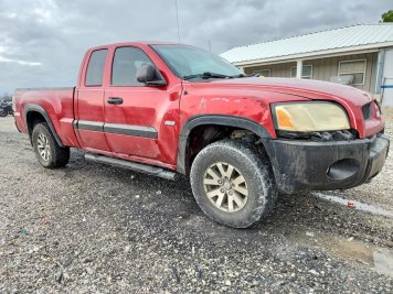 2006 mitsubishi raider DUROCROSS in Red - Front Three-Quarter View - BidGoDrive Inventory