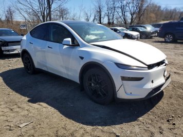 2026 tesla model-y  in White - Front Three-Quarter View - BidGoDrive Inventory