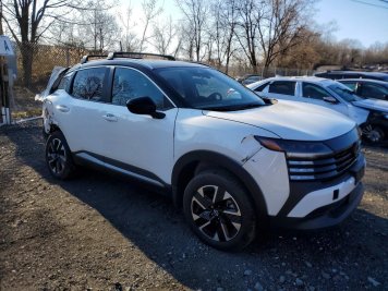 2026 nissan kicks SV in White - Front Three-Quarter View - BidGoDrive Inventory