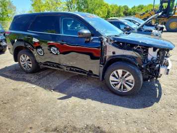 2025 nissan pathfinder  in Black - Front Three-Quarter View - BidGoDrive Inventory