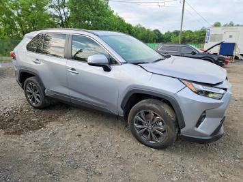 2025 toyota rav4 XLE PREMIUM in Silver - Front Three-Quarter View - BidGoDrive Inventory