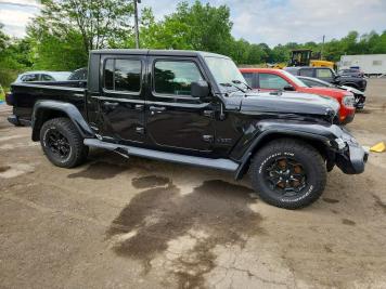 2021 jeep gladiator  in Black - Front Three-Quarter View - BidGoDrive Inventory