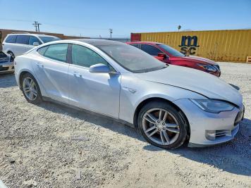 2014 tesla model-s  in Silver - Front Three-Quarter View - BidGoDrive Inventory