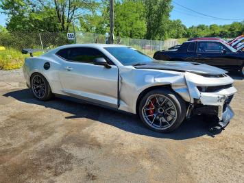 2018 chevrolet camaro ZL1 in Silver - Front Three-Quarter View - BidGoDrive Inventory