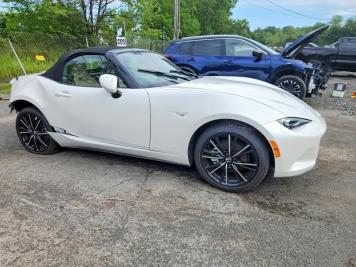 2026 mazda mx-5-miata GRAND TOURING in White - Front Three-Quarter View - BidGoDrive Inventory