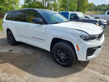 2026 jeep grand-cherokee-l SUMMIT in White - Front Three-Quarter View - BidGoDrive Inventory