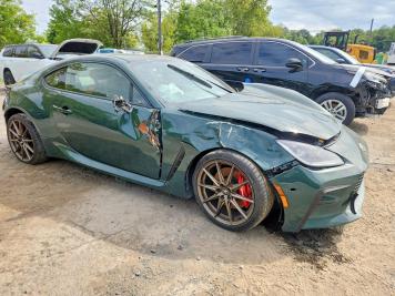 2025 toyota gr-86 HAKONE in Green - Front Three-Quarter View - BidGoDrive Inventory