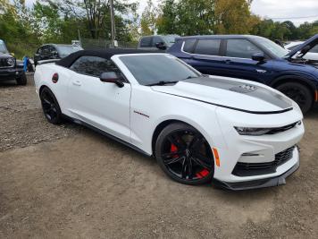 2021 chevrolet camaro SS in White - Front Three-Quarter View - BidGoDrive Inventory