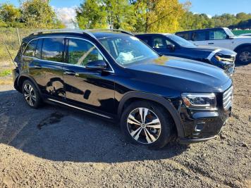 2024 mercedes-benz glb-250 4MATIC in Black - Front Three-Quarter View - BidGoDrive Inventory
