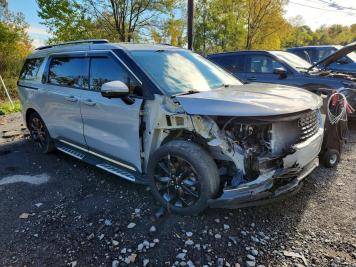 2024 kia carnival PRESTIGE in Gray - Front Three-Quarter View - BidGoDrive Inventory
