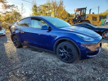 2025 tesla model-y  in Blue - Front Three-Quarter View - BidGoDrive Inventory