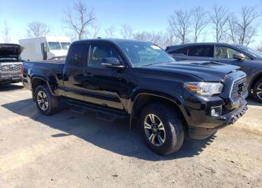 Salvage 2019 Toyota TACOMA TRD