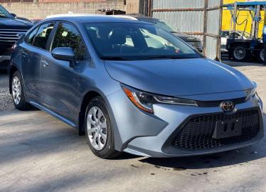 Salvage 2020 Toyota Corolla LE