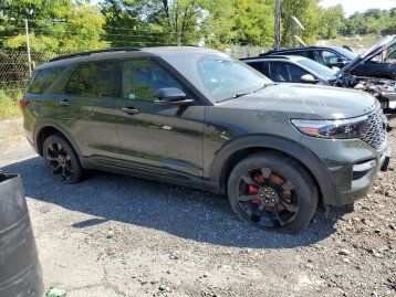 Salvage 2022 Ford Explorer ST