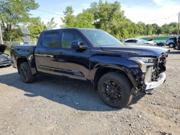 Salvage 2025 Toyota Tundra LIMITED