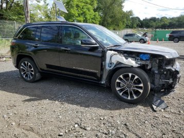 Salvage 2022 Jeep Grand Cherokee OVERLAND
