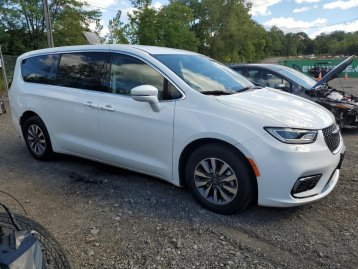 Salvage 2022 Chrysler Pacifica HYBRID TOURING L