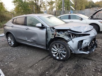Salvage 2025 Buick Envista AVENIR