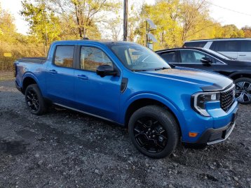 Salvage 2025 Ford Maverick LARIAT