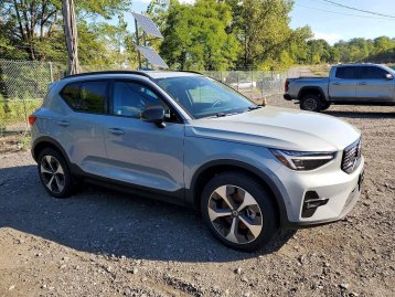 Salvage 2024 Volvo Xc40 
