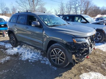 Salvage 2021 Jeep GRAND CHEROKEE TRAILHAWK