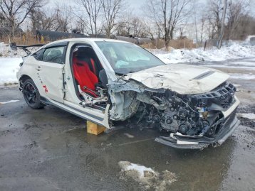 Salvage 2025 Honda Civic TYPE-R
