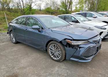 Salvage 2022 Toyota Avalon HYBRID LIMITED