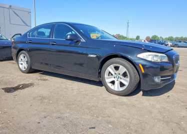 Salvage 2013 BMW 528 XI