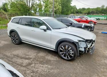 Salvage 2026 Volvo V60 CROSS COUNTRY ULTRA