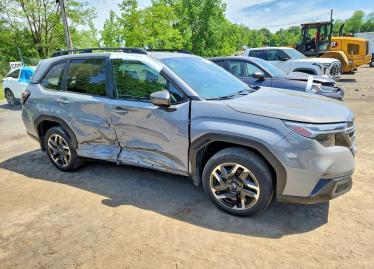 Salvage 2025 Subaru Forester LIMITED