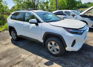 Salvage 2025 Toyota Rav4 HYBRID XLE