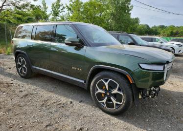 Salvage 2024 Rivian R1S ADVENTURE