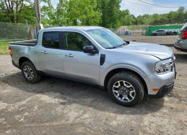 Salvage 2024 Ford Maverick LARIAT