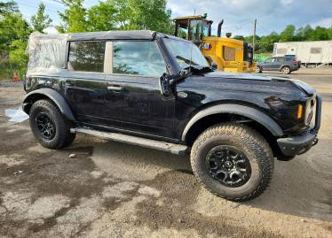 Salvage 2024 Ford Bronco WILDTRAK