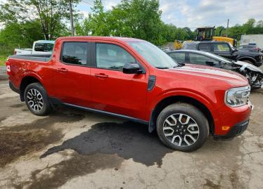 Salvage 2024 Ford Maverick LARIAT