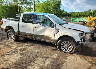 Salvage 2025 Ford F150 KING RANCH