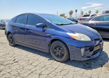 Salvage 2014 Toyota Prius TWO