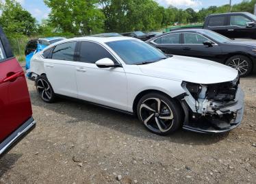 Salvage 2025 Honda Accord TOURING HYBRID