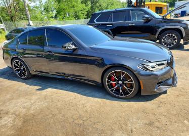 Salvage 2023 BMW M5 COMPETITON