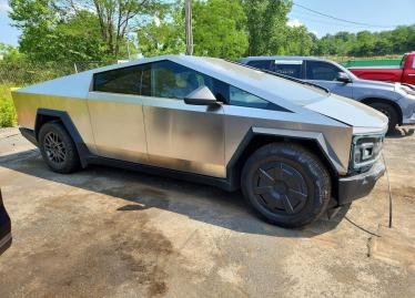 Salvage 2026 Tesla Cybertruck 