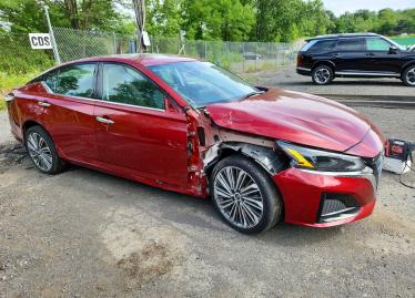 Salvage 2024 Nissan Altima SL
