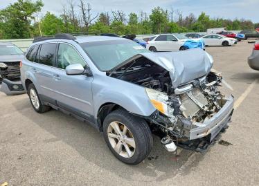 Salvage 2014 Subaru Outback LIMITED