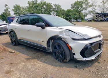 Salvage 2025 Chevrolet Equinox RS