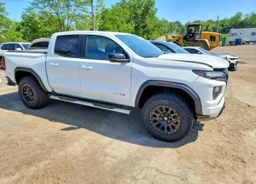 Salvage 2024 GMC Canyon AT4