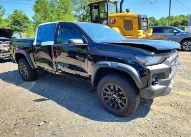 Salvage 2025 Chevrolet Colorado TRAIL BOSS